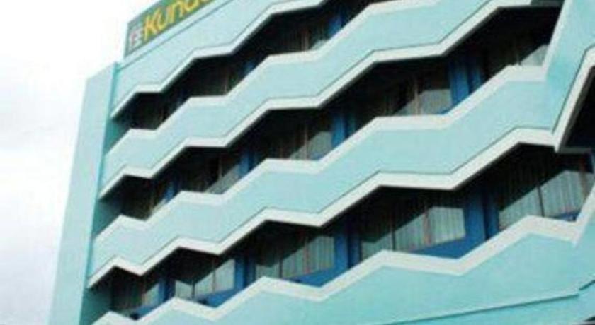 Hotel Goldenfield Kundutel Bacolod Esterno foto