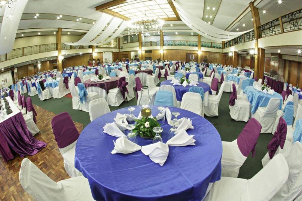 Hotel Goldenfield Kundutel Bacolod Esterno foto